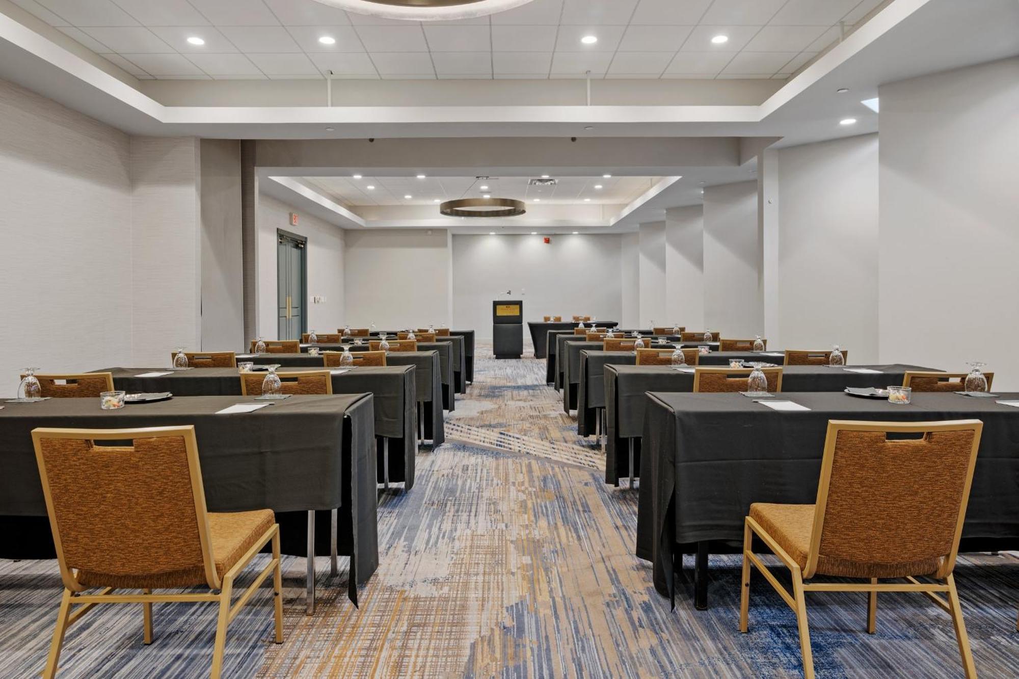 Crowne Plaza Houston Med Ctr-Galleria Area By Ihg Exterior photo